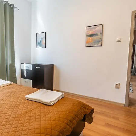 Botev's Finest 3-br By Bulgarianhomes Apartman Szófia