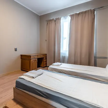 Botev's Finest 3-br By Bulgarianhomes Apartman