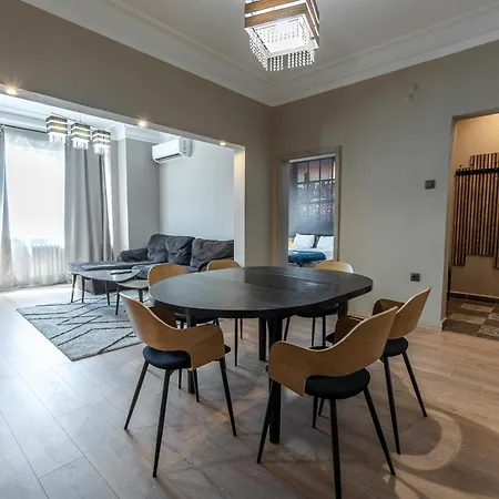 Botev's Finest 3-br By Bulgarianhomes * Szófia